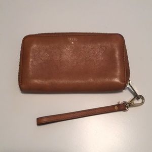 Leather Fossil wristlet